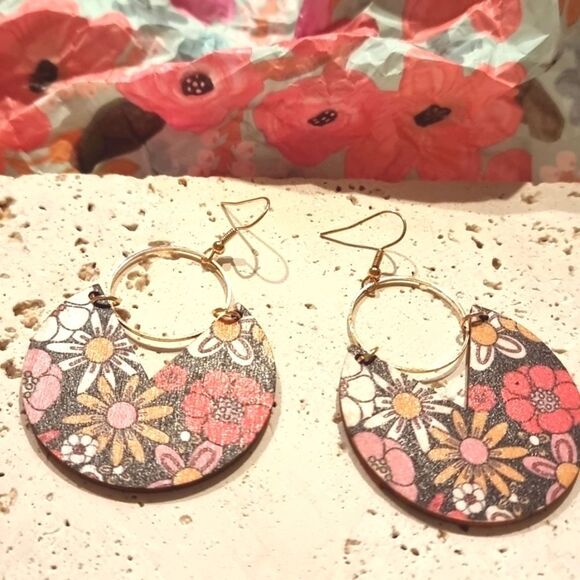 New Floral Geometric Drop Earrings - Picture 1 of 6